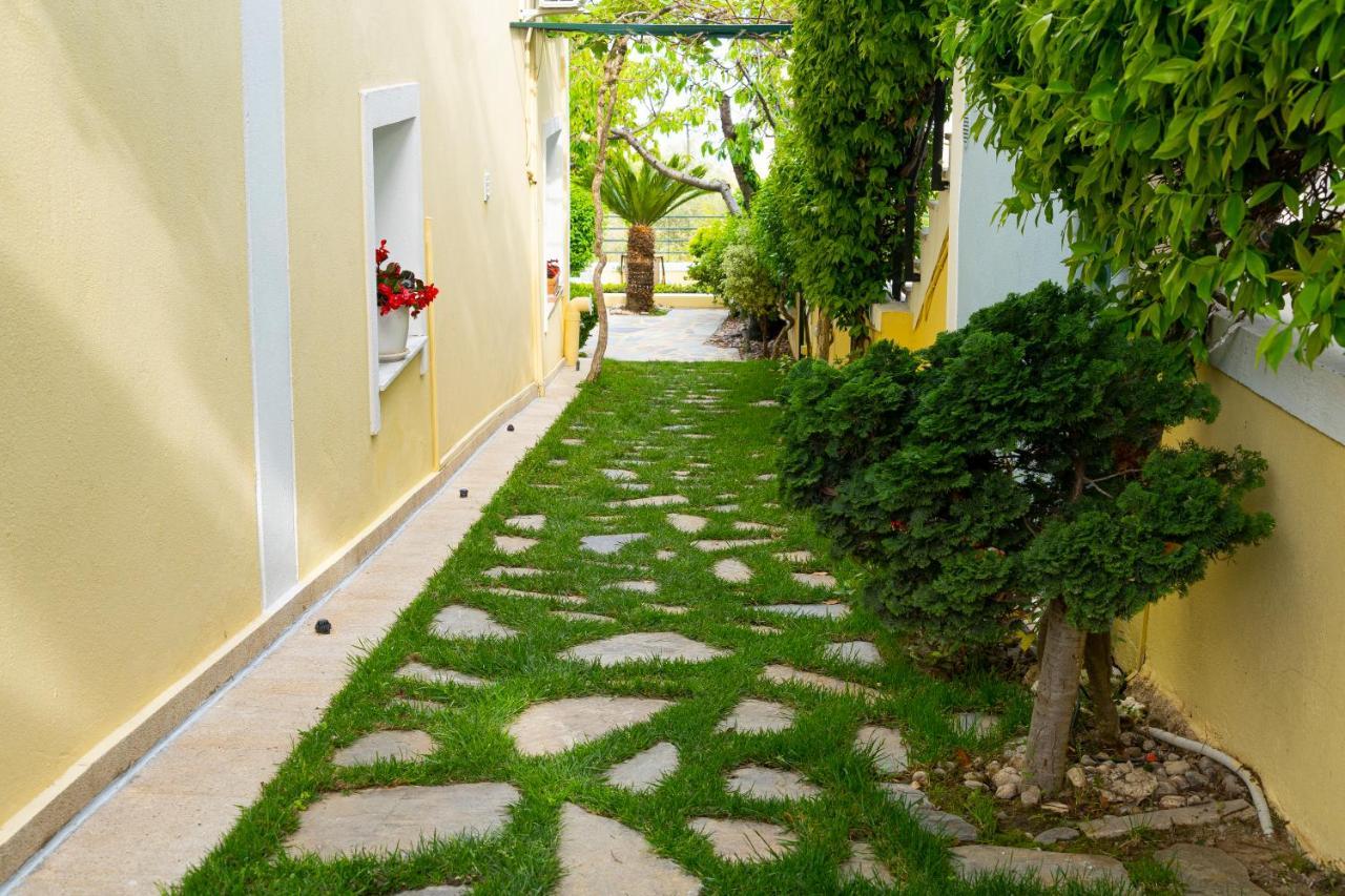 Sea Path Apartment PalaiónTsiflíkion Exteriér fotografie