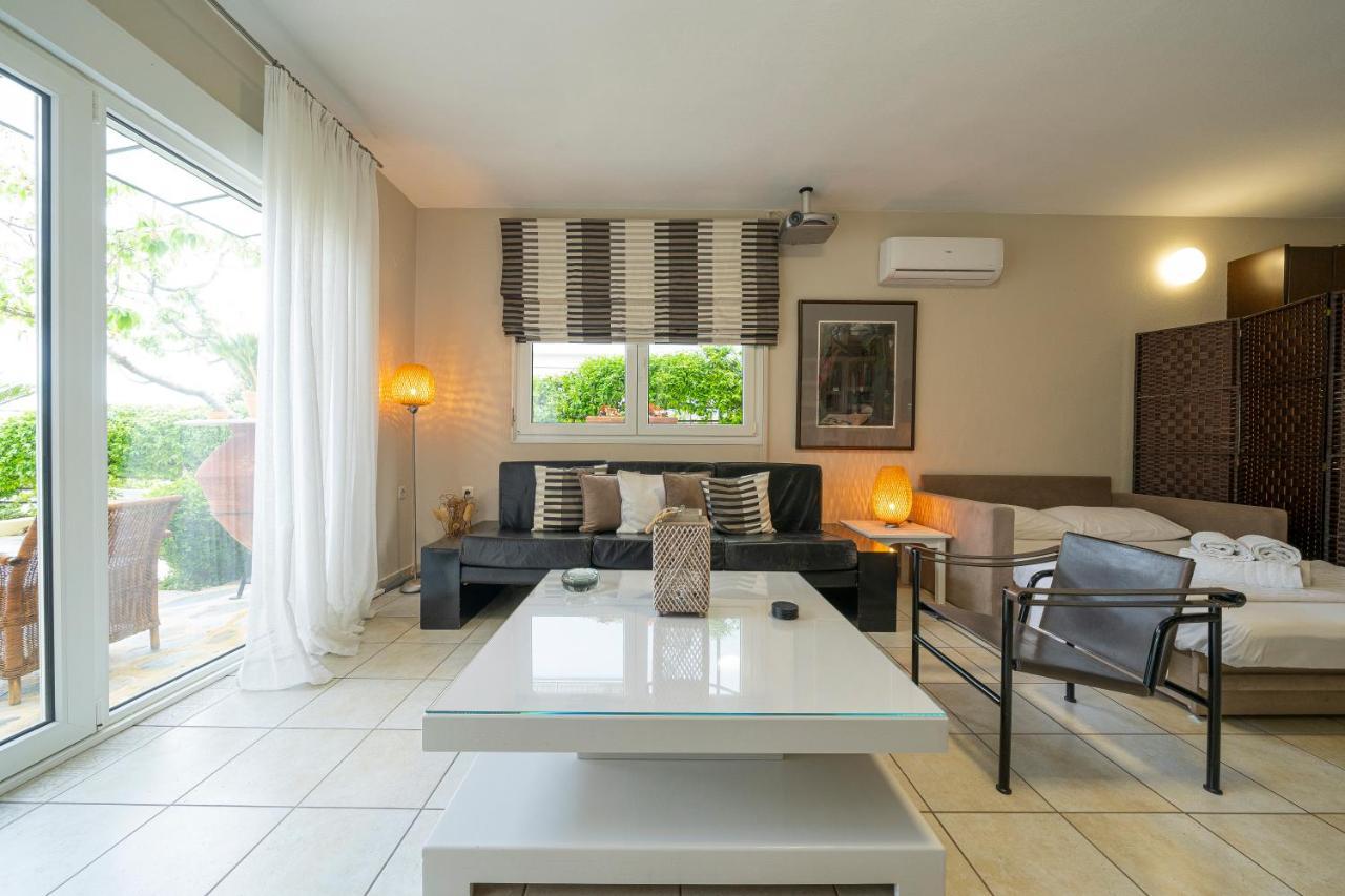 Sea Path Apartment PalaiónTsiflíkion Exteriér fotografie